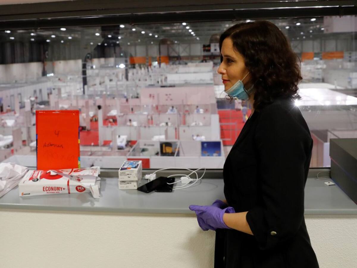 Ayuso dice que habrá "medidas de protección individual" durante dos años contra el coronavirus