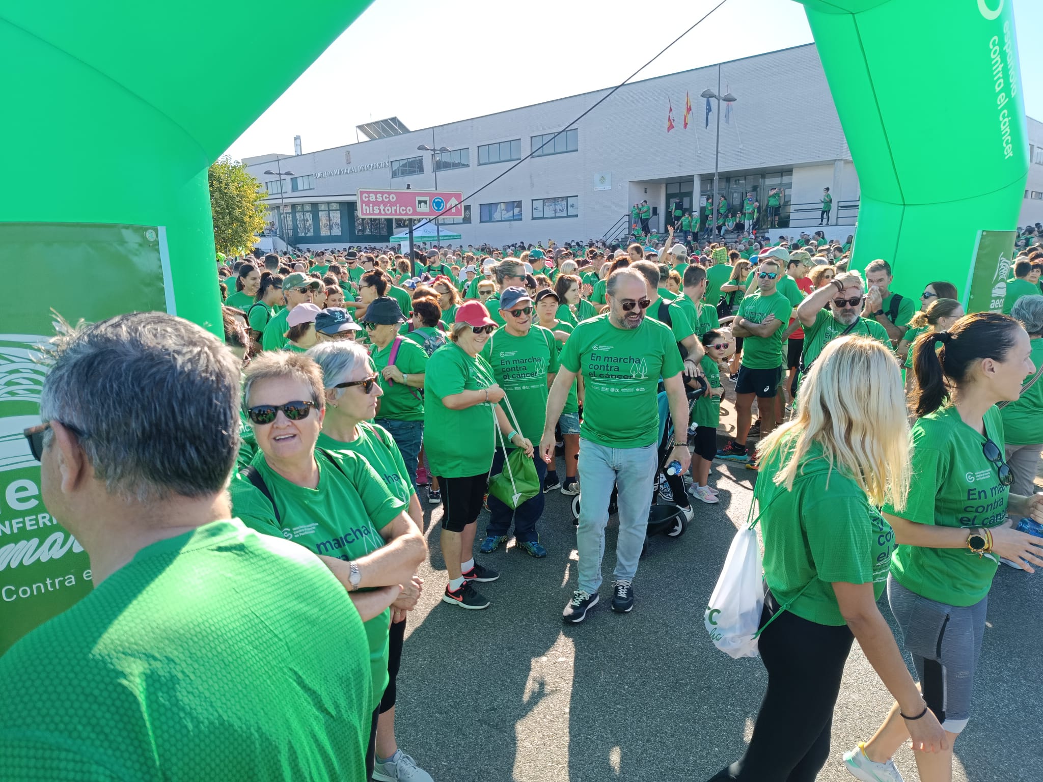 Salida de la marcha contra el cáncer en Ponferrada