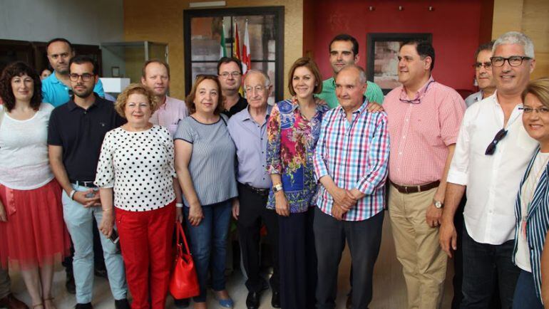 Cargos municipales del PP, con Cospedal.