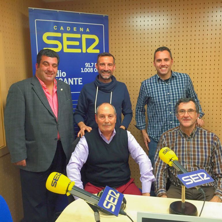 Miembros del Sanedrín en los estudios de Radio Alicante