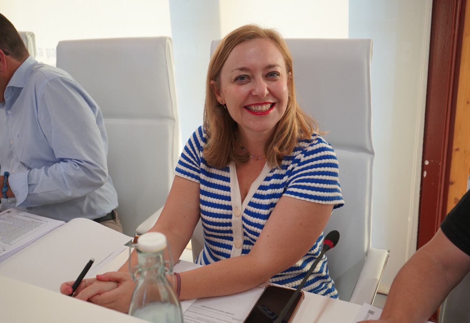 Natàlia Enguix al plenari d'Ontinyent