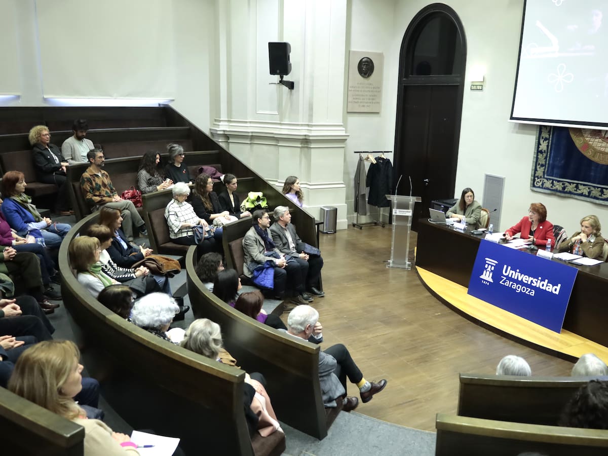 Aragón devuelve la voz a 500 mujeres silenciadas