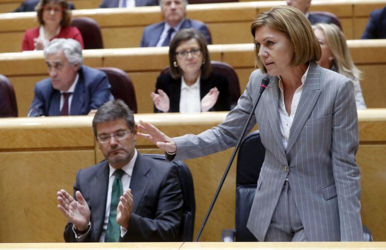 El ministro de Justicia, Rafael Catalá y la ministra de Defensa, María Dolores de Cospedal.