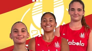 Y tres jugadoras, con la Española