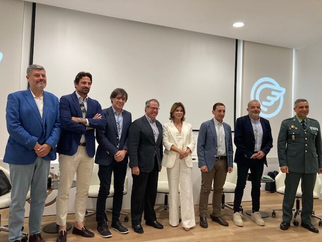 Ponentes y organizadores de la jornada sobre seguridad vial en Mutua Levante