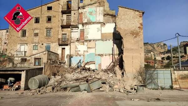 Edificios desplomados en el casco histórico de Alcoy