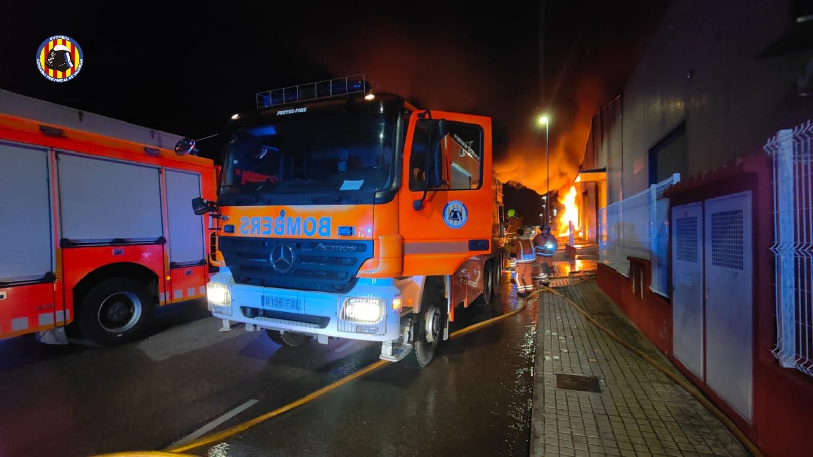 Incendi a una fàbrica de borra a Aielo de Malferit
