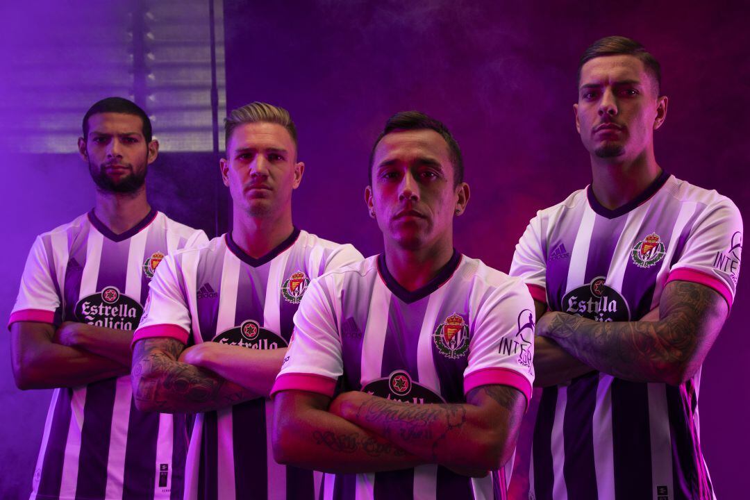 Primera equipación del Real Valladolid