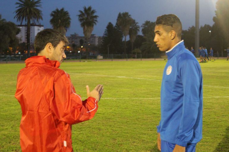 Aziz junto a Masegosa durante un entrenamiento en el Anexo a Chapín 