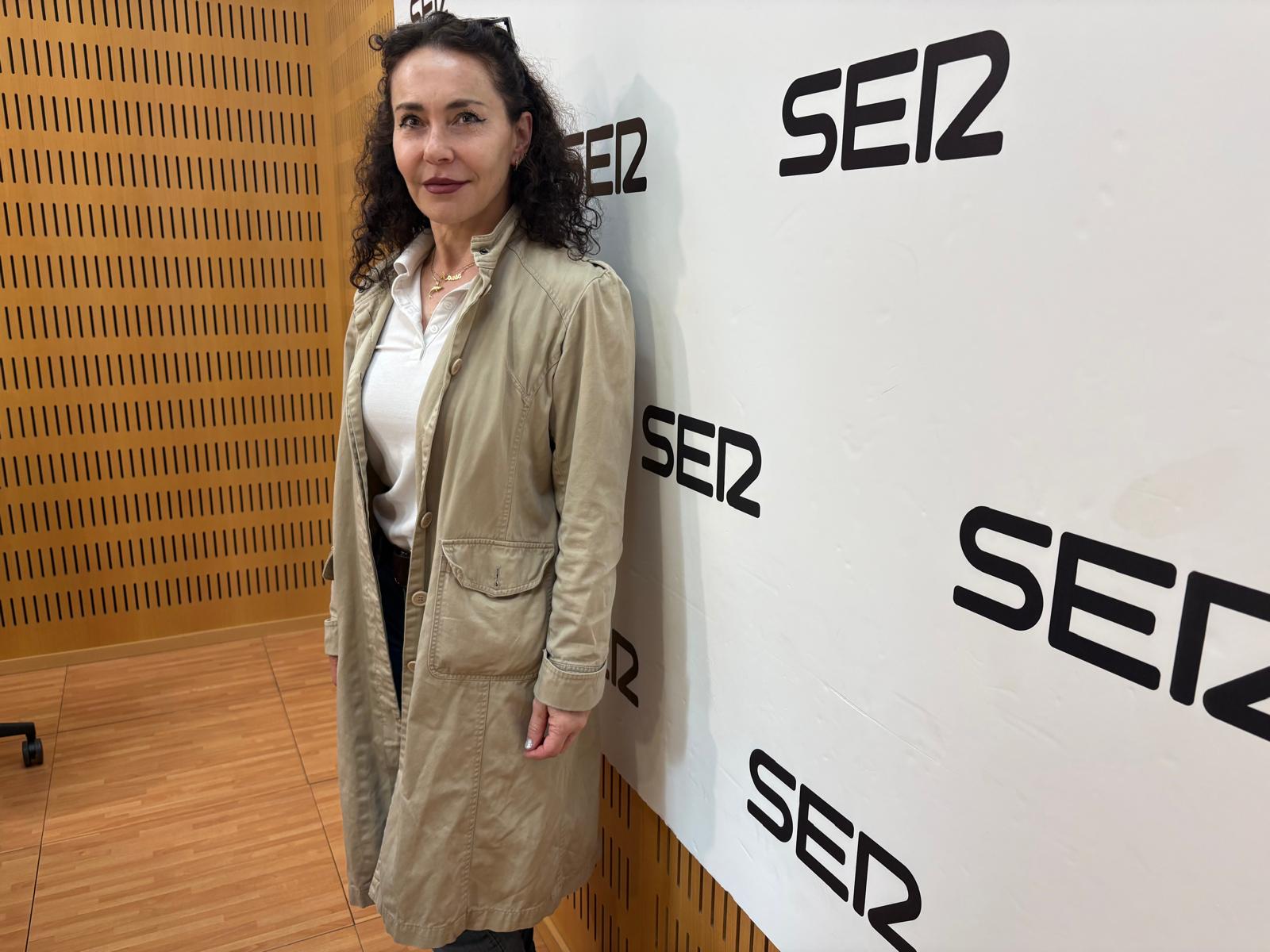 Louisa Raluy, directora del Circo Raluy Legacy y cuarta generación de una histórica saga del circo europeo, en los estudios de Radio Murcia.