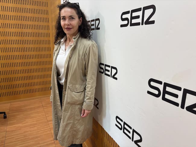 Louisa Raluy, directora del Circo Raluy Legacy y cuarta generación de una histórica saga del circo europeo, en los estudios de Radio Murcia.