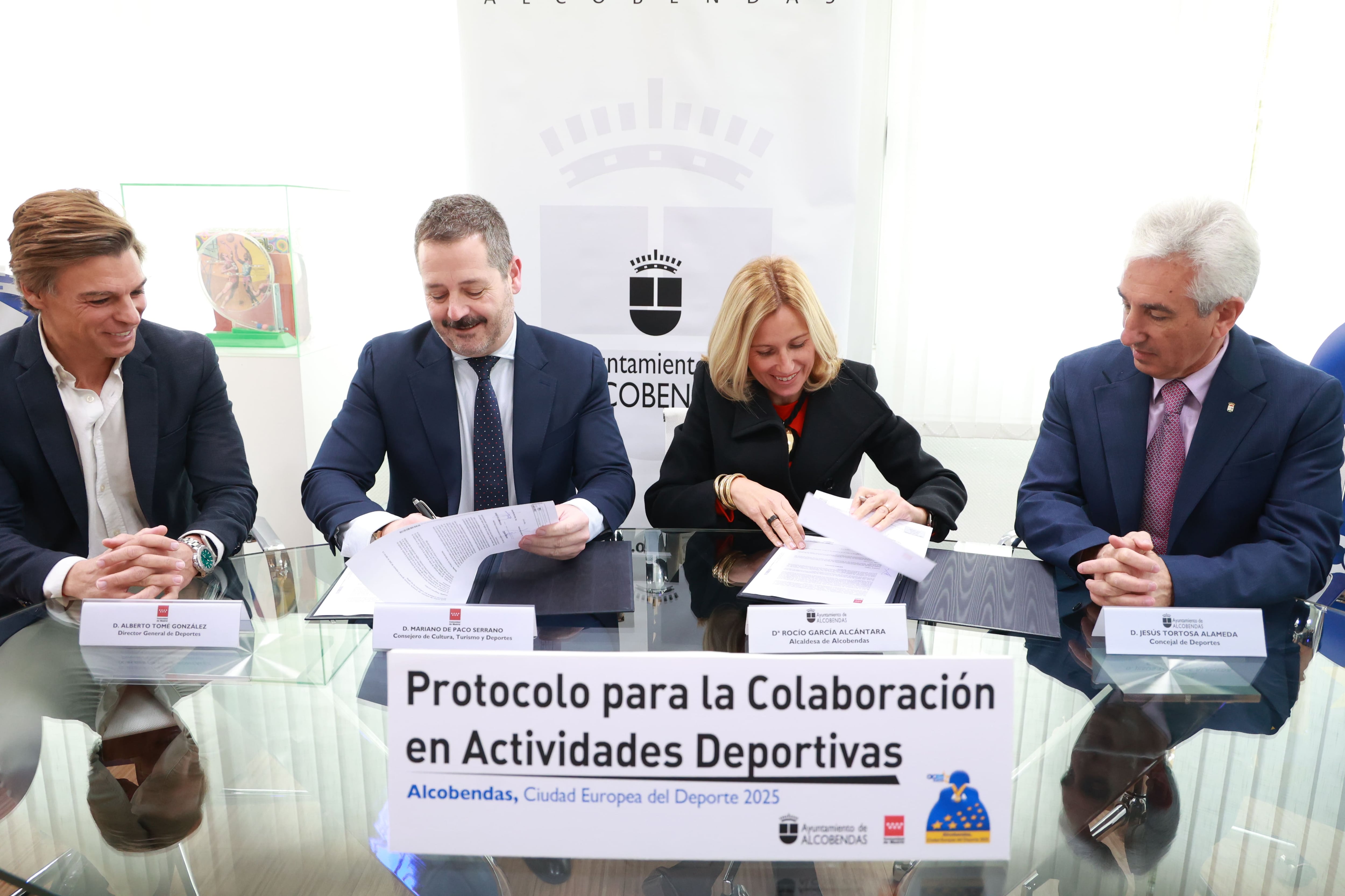 La Comunidad de Madrid y el Ayuntamiento de Alcobendas firman un convenio de colaboración para impulsar actividades deportivas