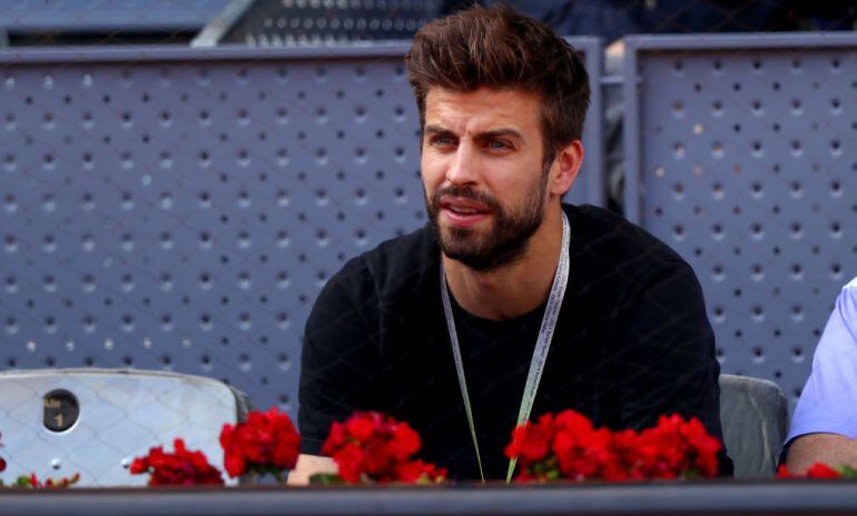 Piqué, en el Mutua Madrid Open viendo un partido de tenis