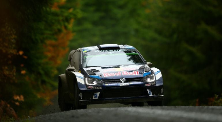 El francés Sebastien Ogier en una carrera con Volkswagen 