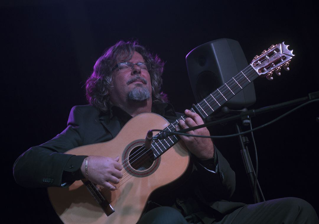 El guitarrista Juan Ramón Caro