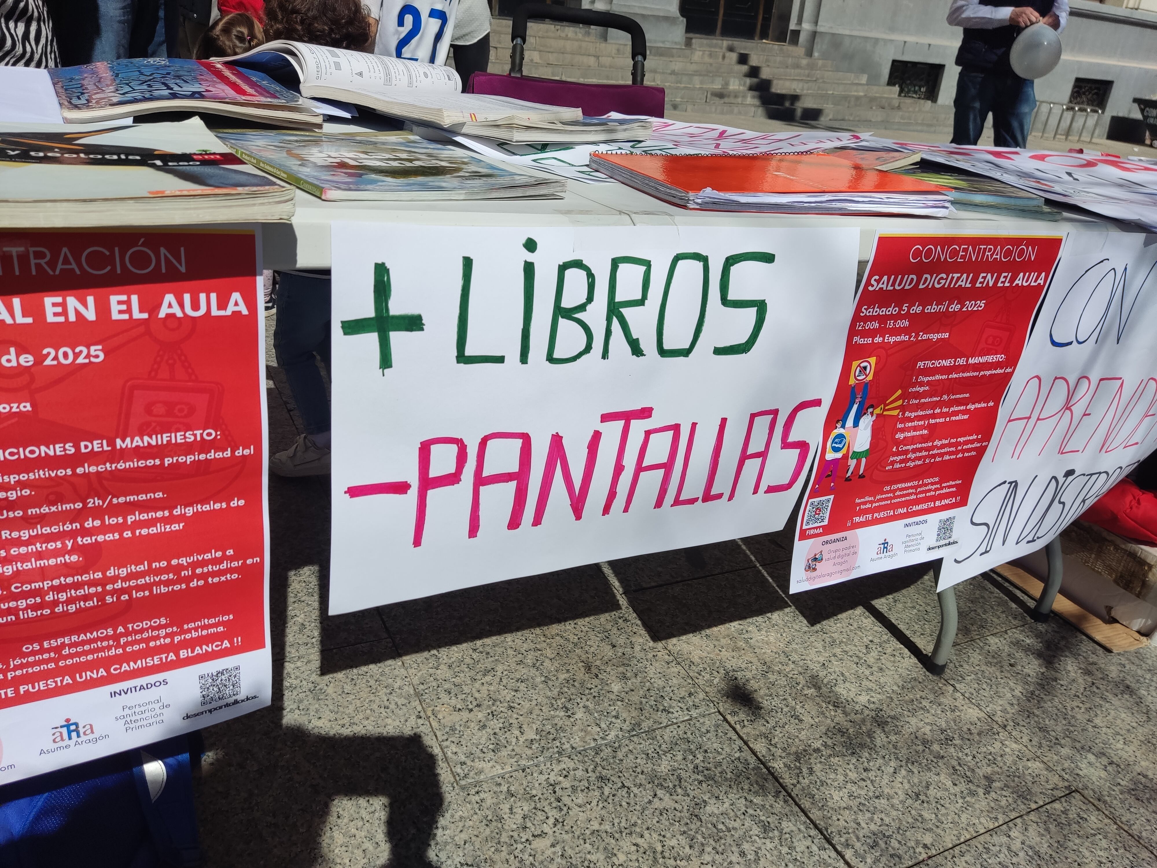 Concentración plaza de España de Zaragoza