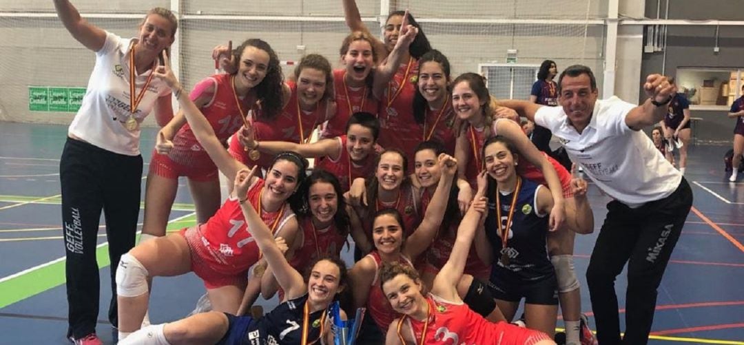 Las chicas de Alcobendas se quitan la espina de 2016 y se alzan con el trofeo nacional