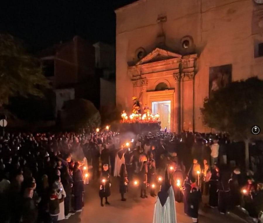 Nuestro Padre Jesús Nazareno en su salida del templo de la Asunción esta madrugada