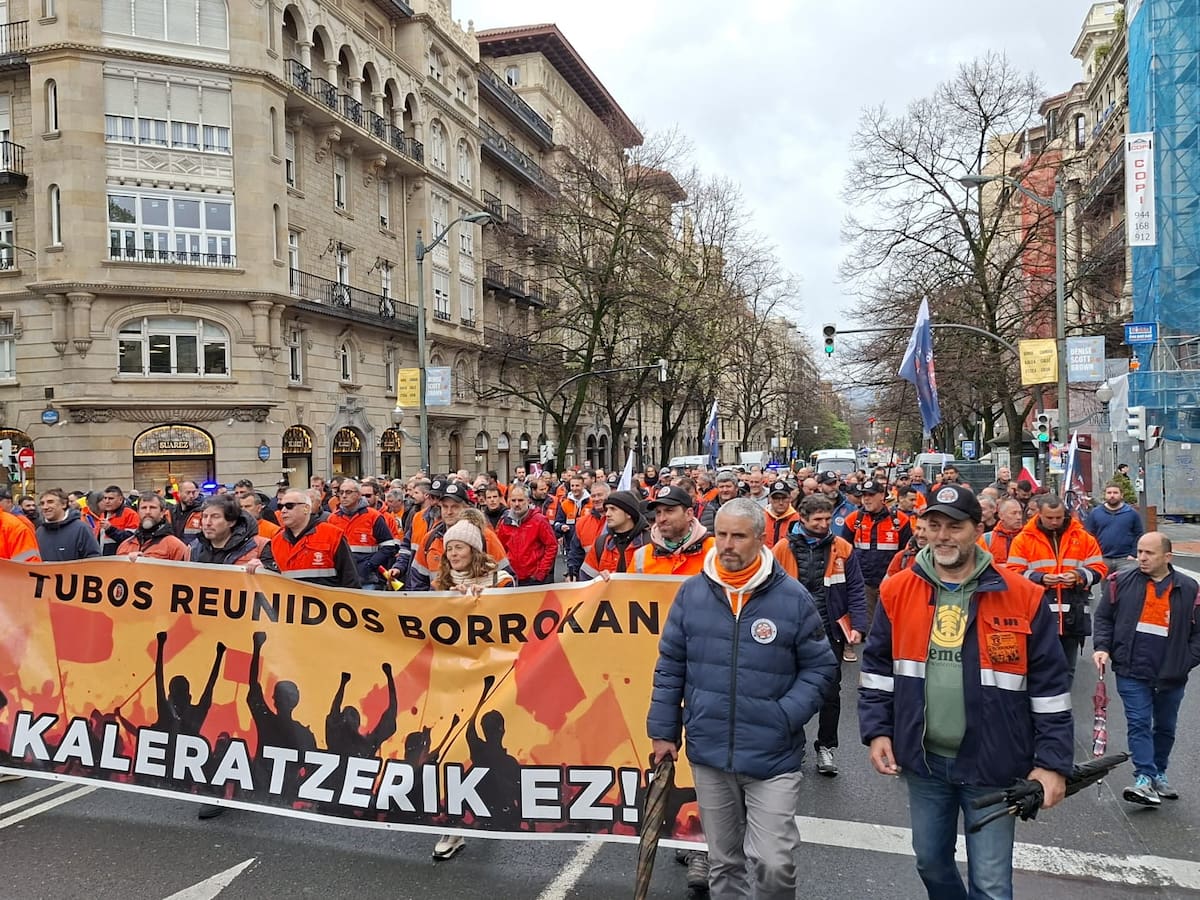 Las protestas de la plantilla de Tubos Reunidos escalan y exigen al Gobierno Vasco una "implicación real"