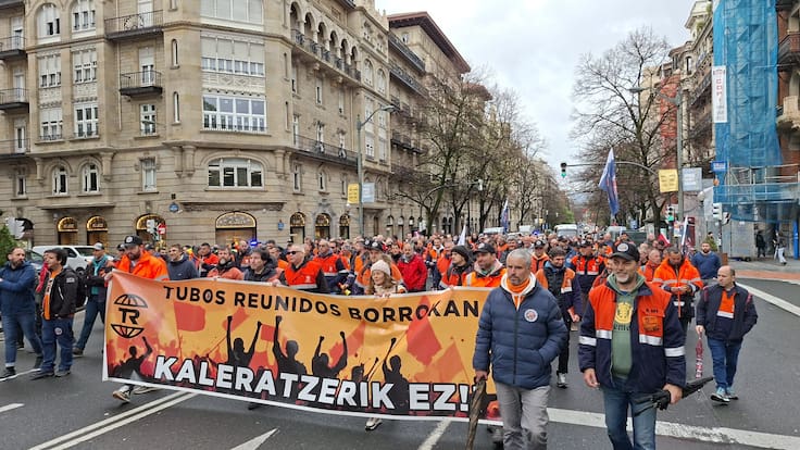 Las protestas de la plantilla de Tubos Reunidos escalan y exigen al Gobierno Vasco una "implicación real"