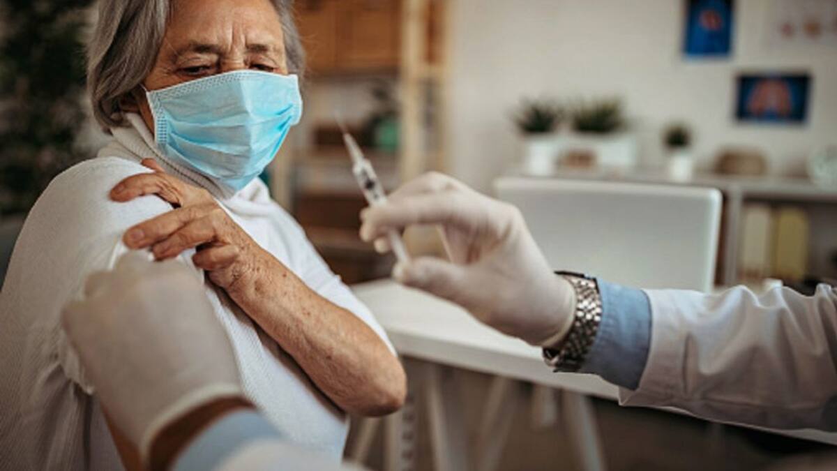 Los médicos en Aragón piden que la vacunación en las residencias sea más rápida