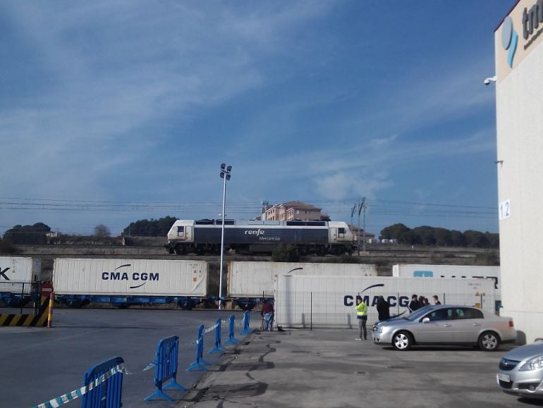 Vagones en la Terminal Marítima de Zaragoza