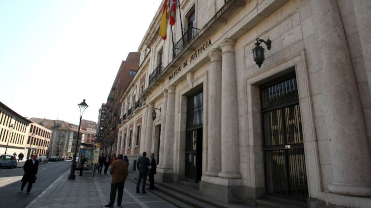 Condenado un funcionario de la CHD por falsificar documentos y por negociaciones prohibidas