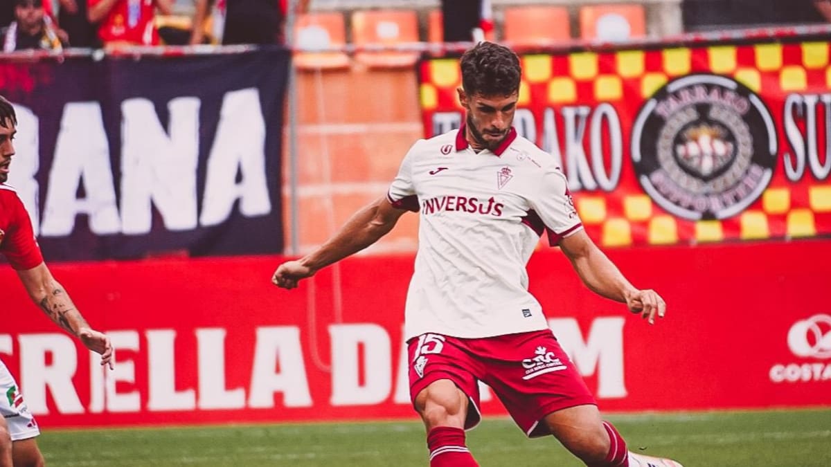 El Real Murcia, aliviado con Óscar Gil: una contusión que no hace saltar las alarmas