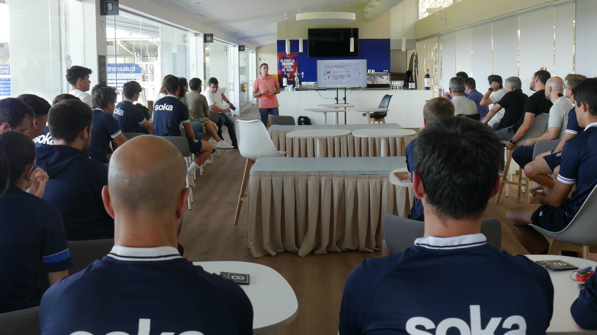 Entrenadores y delegados de la cantera participaron en la charla