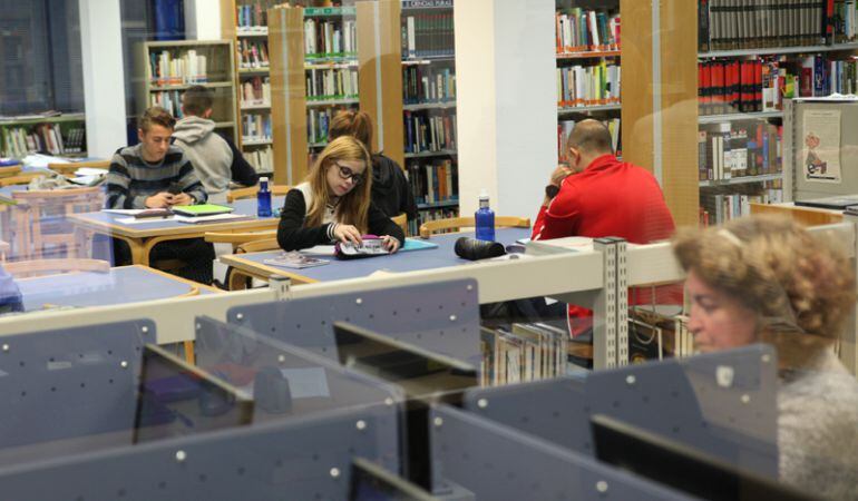 Apertura de bibliotecas en fin de semana hasta enero.