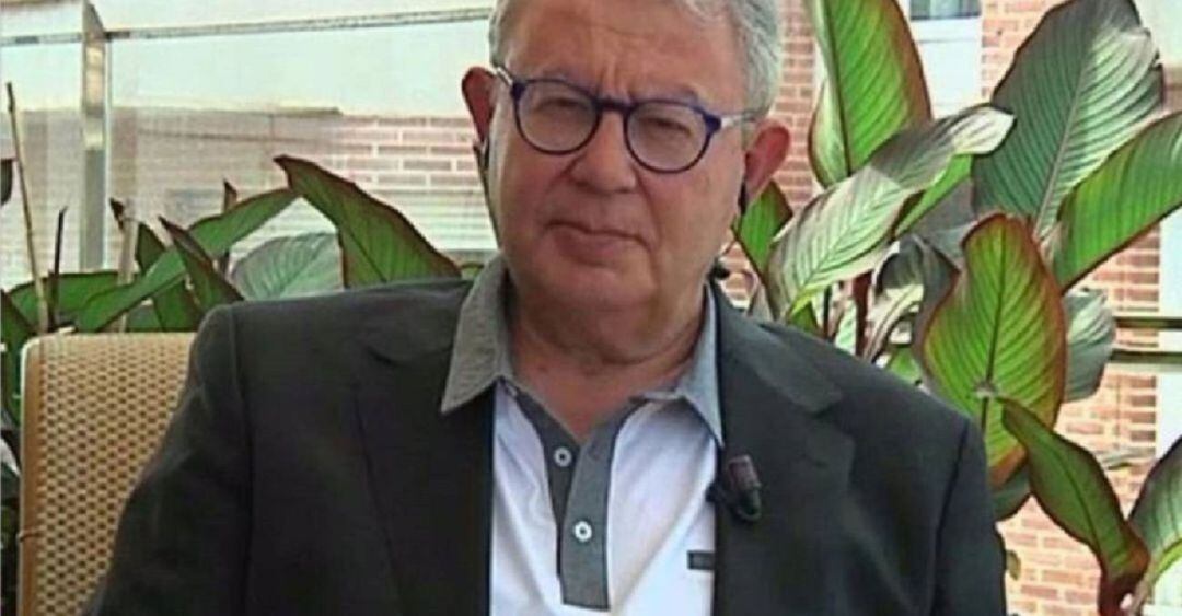 José Antonio Ruiz Vivo, autor de 'El Enano Infiltrado', comentario de opinión que se emite cada martes en Hoy por hoy Murcia 