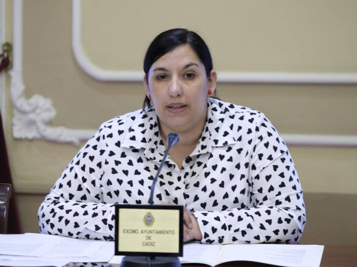Ana Fernández: "Si los empresarios no saben donde buscar, que nos traigan ofertas de calidad y habrá trabajadores"