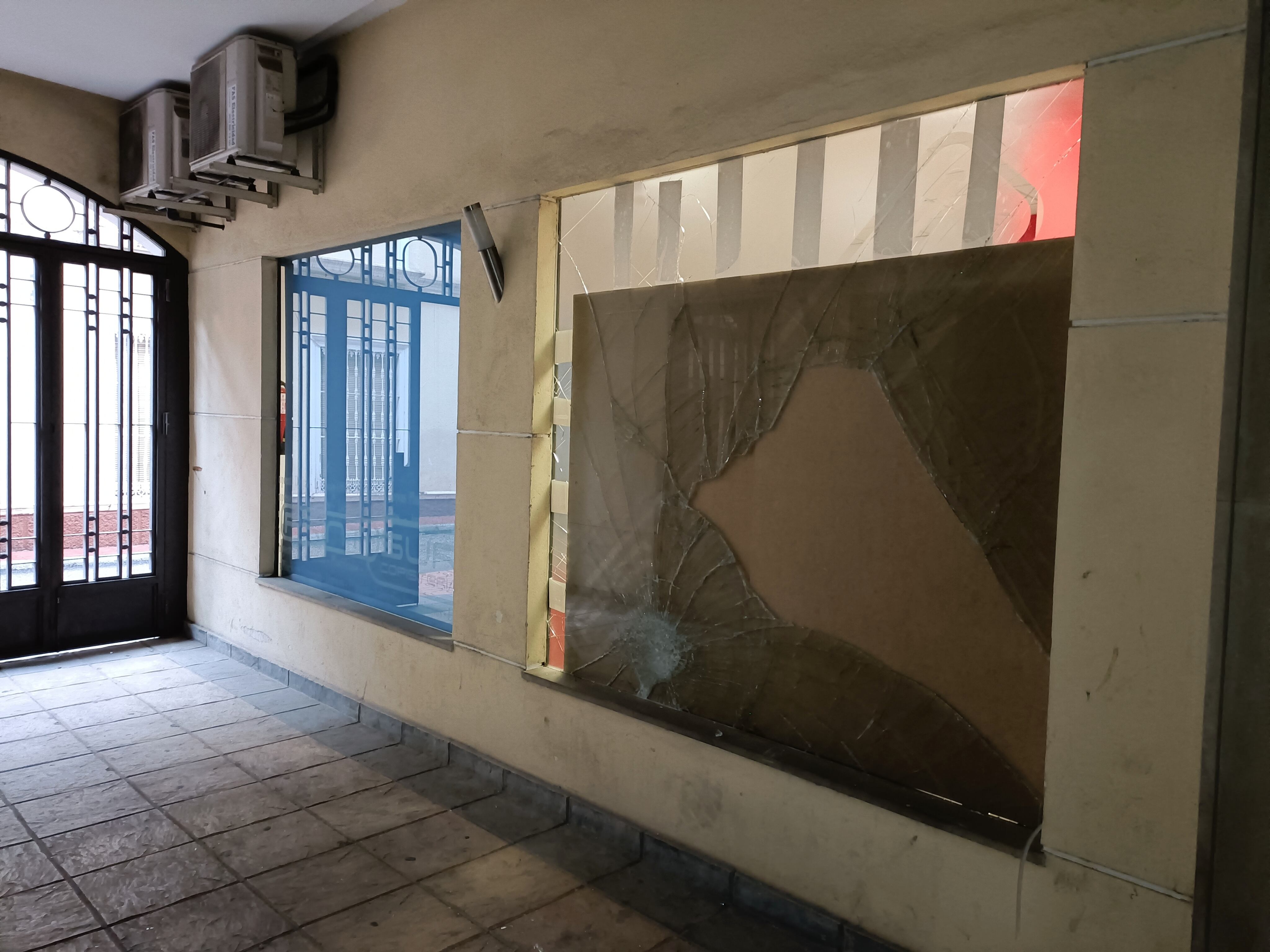 Denuncian el robo en una copistería de Linares durante la pasada madrugada.