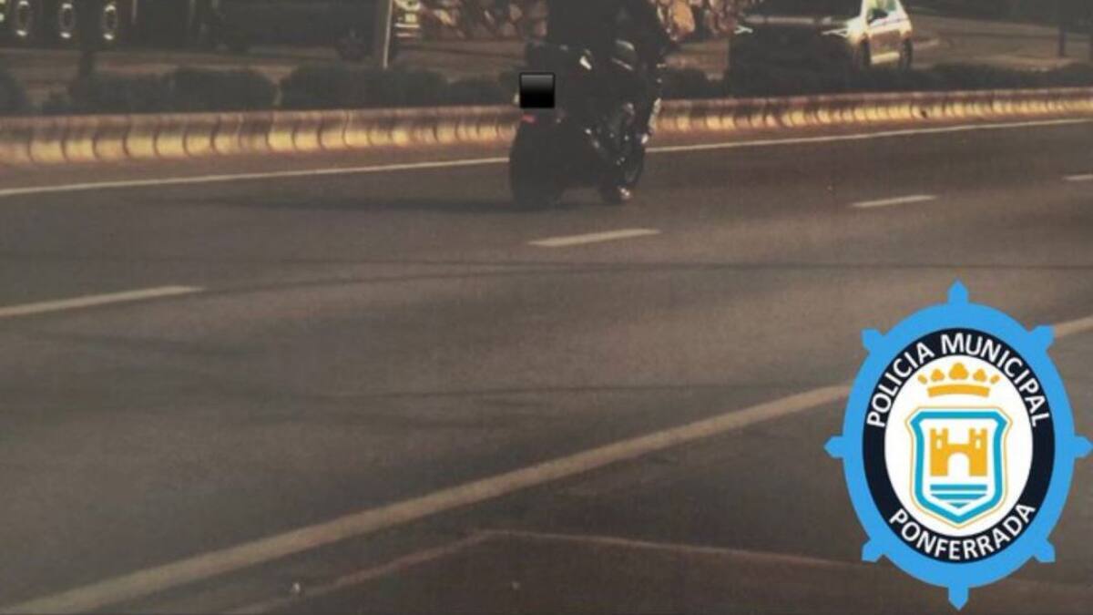 Identifican al motorista que iba a 103 km/h en una zona de 30 km/h