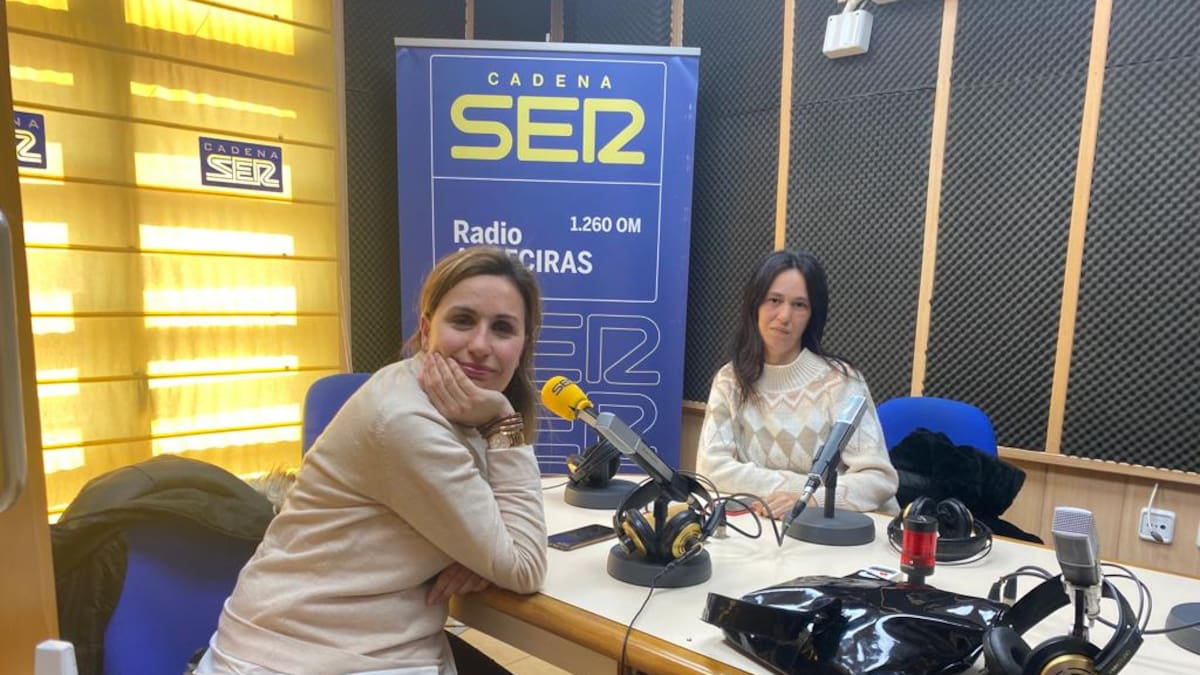 Madres de los niños con autismo del IES Las Palomas reclaman el transporte escolar