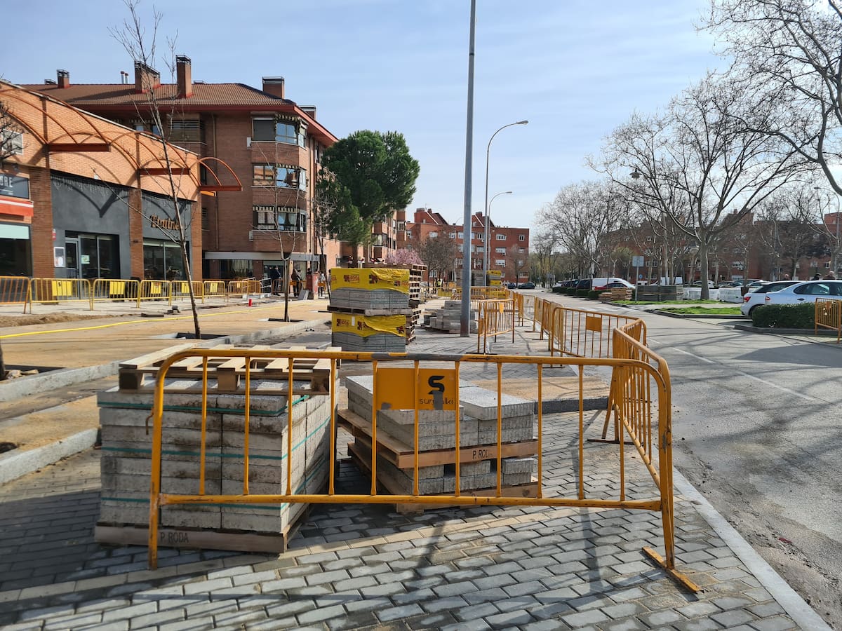 Las obras de renovación de la Avenida de Viñuelas de Tres Cantos finalizarán en un año