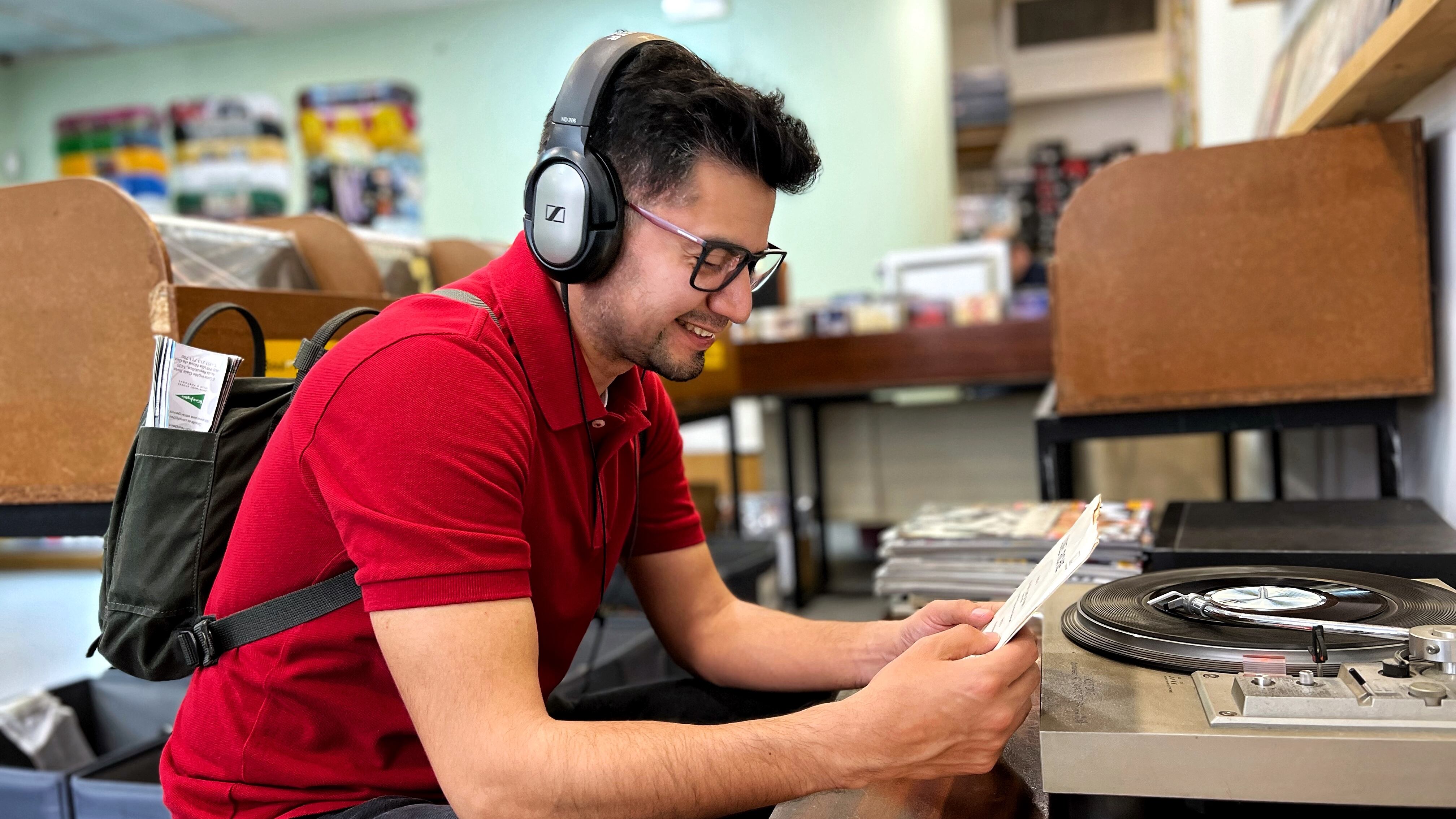 Gustavo López, solidario, trotamundos y melómano.