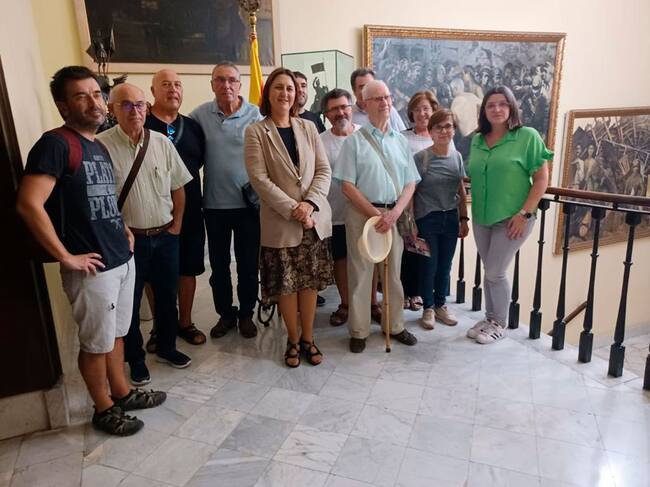 La consellera de Participación y Calidad Democrática con representantes del Fòrum per la Memòria Històrica y de la Xarxa d'Educació i Memòria