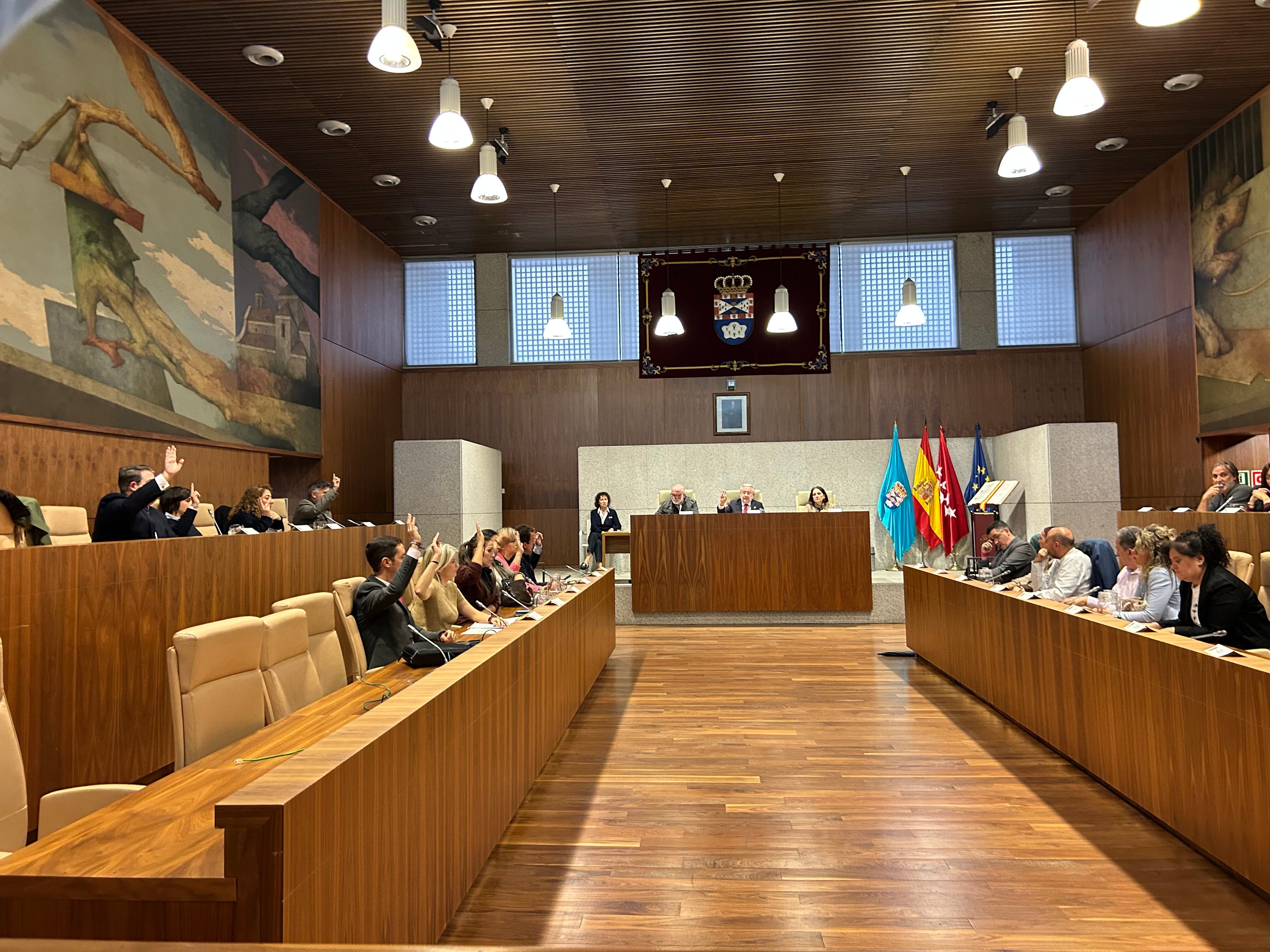 El Pleno ha aprobado una reducción de impuestos para el año 2026