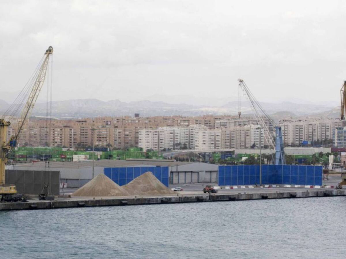 Las alegaciones de los vecinos son un "no rotundo" a la macroplanta de combustible