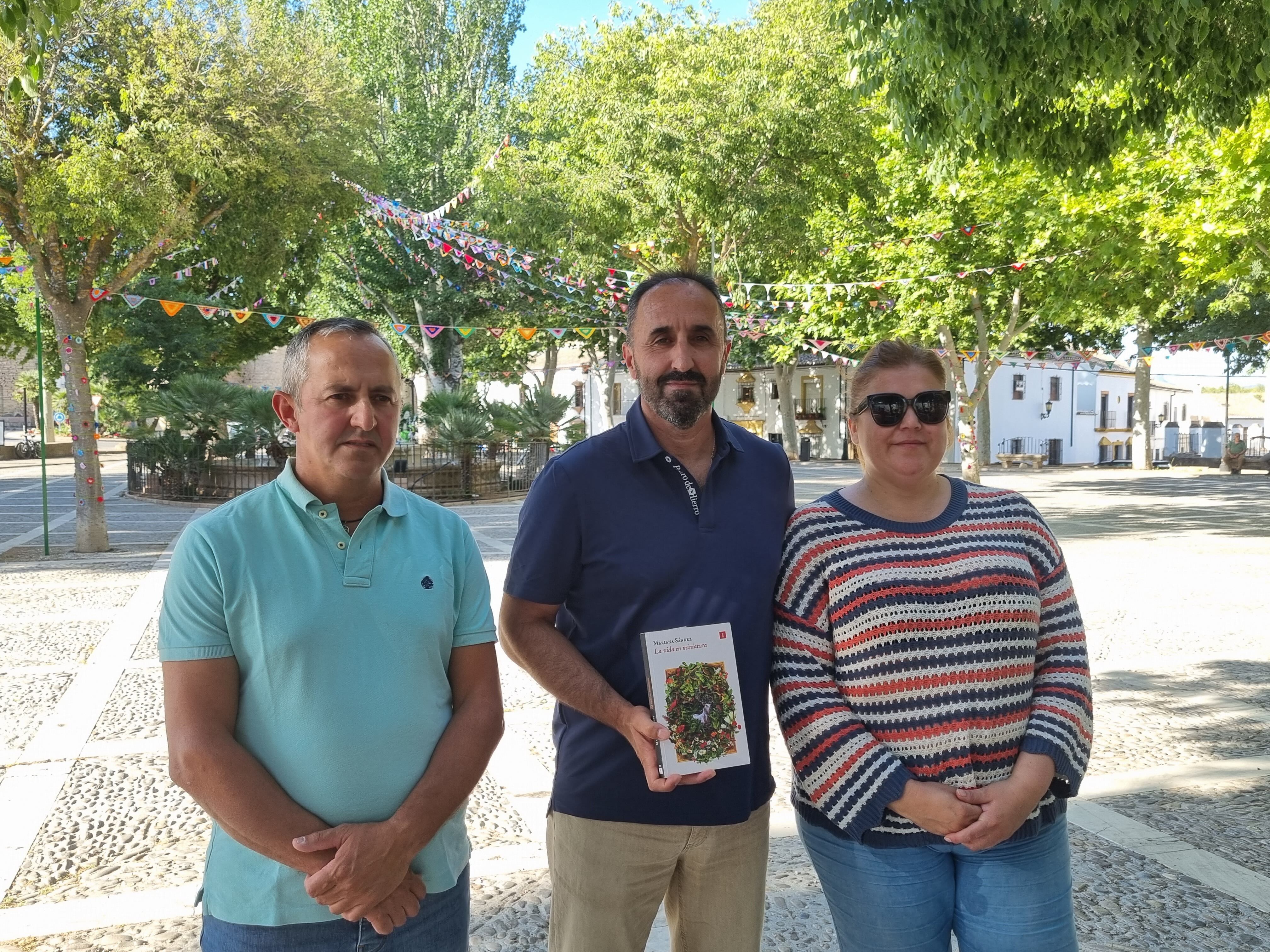 Representantes del club de lectura El Barrio