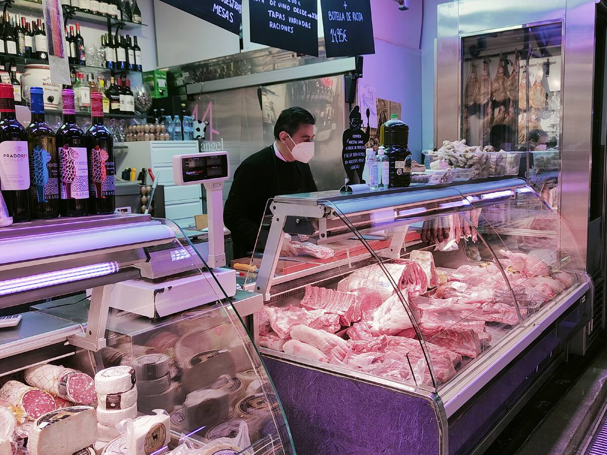El campo granadino solo garantiza abastecimiento para tres días más: por el momento, normalidad en las tiendas aunque con escasez de pescado