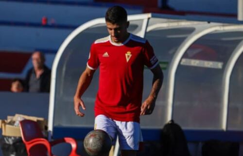 Vitolo Toledo con la camiseta del Real Murcia.