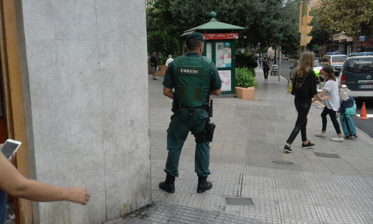 Foto de archivo de un agente de la Guardia Civil