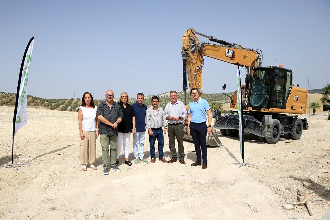 Visita de Juan Espadas a los terrenos del Cetedex