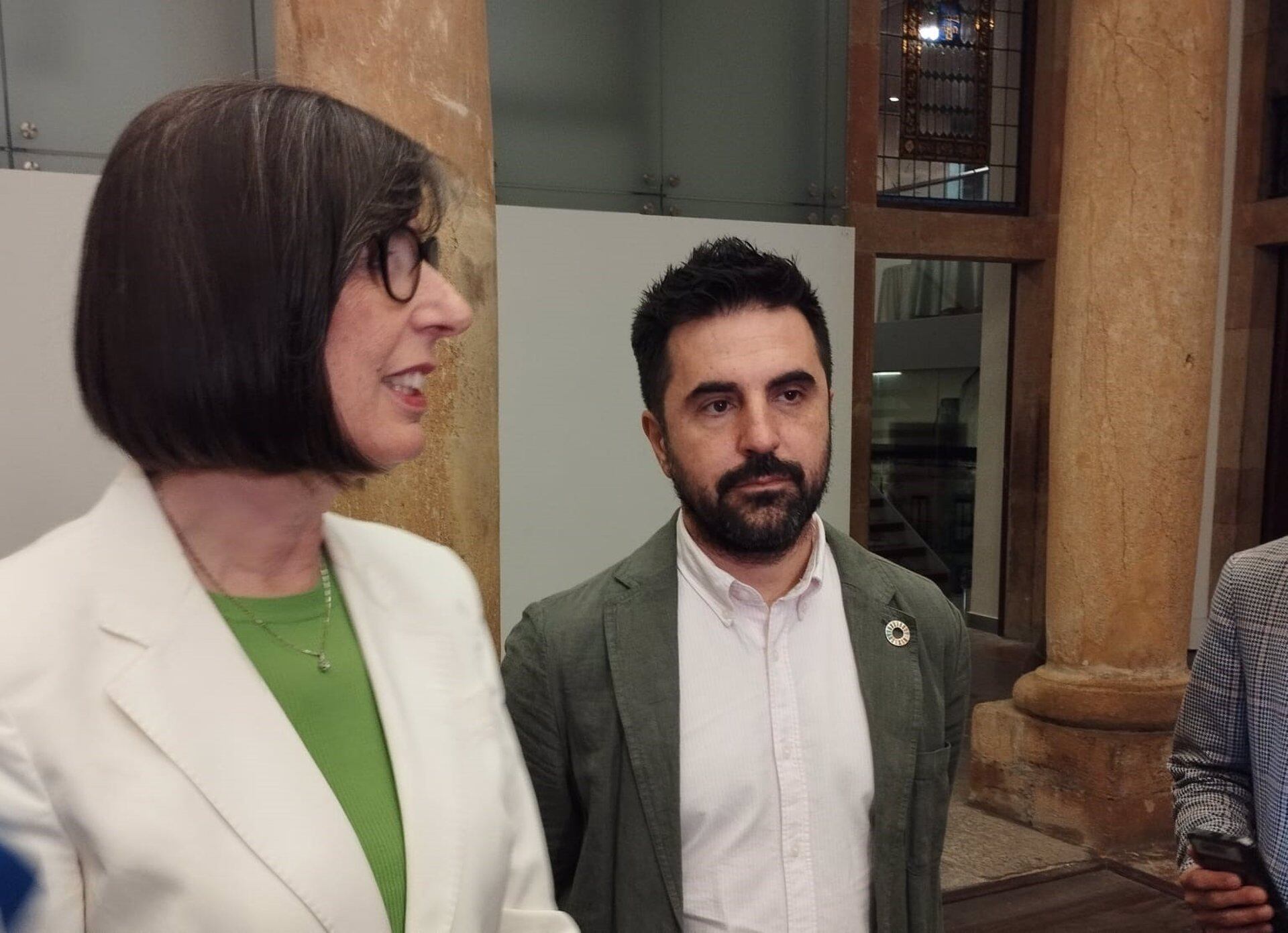 La consejera de Transición Ecológica, Industria y Desarrollo Económico, Nieves Roqueñí, asistió a la presentación del Perte de Economía Circular por parte del comisionado