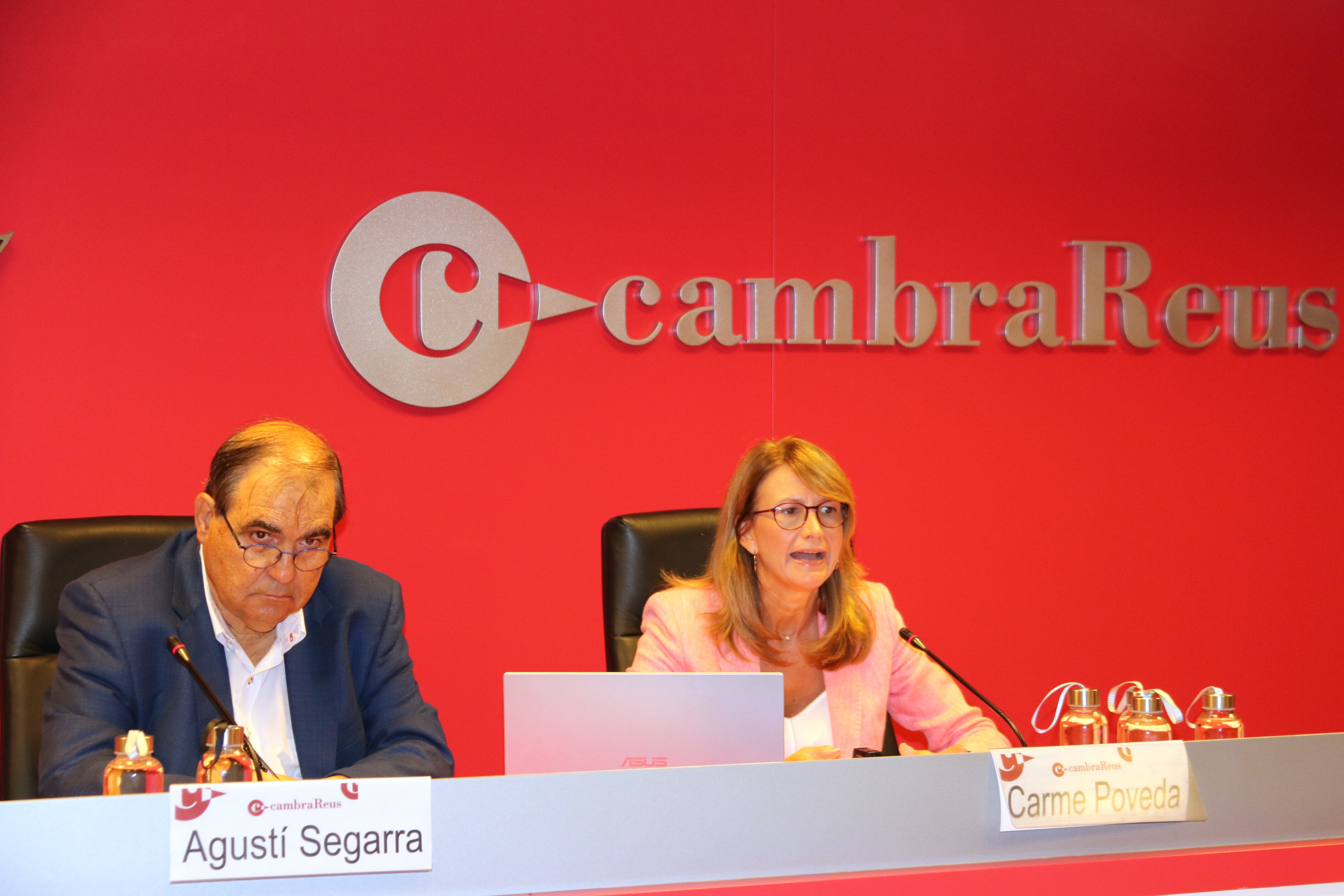 Agustí Segarra i Carmen Poveda a la presentació de la Memòria Econòmica a la Cambra de Comerç de Reus - ACN