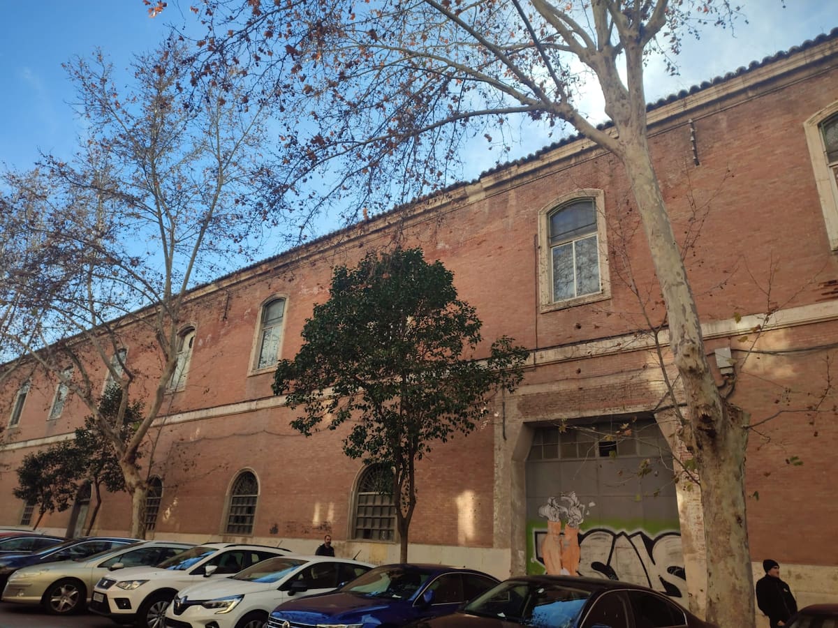 José Vicente Saz, rector de la UAH, cuarteles ya en obras