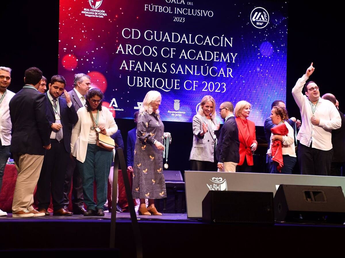Alrededor de 400 futbolistas de 23 equipos celebran la I Gala de la Liga Andaluza de Fútbol Inclusivo