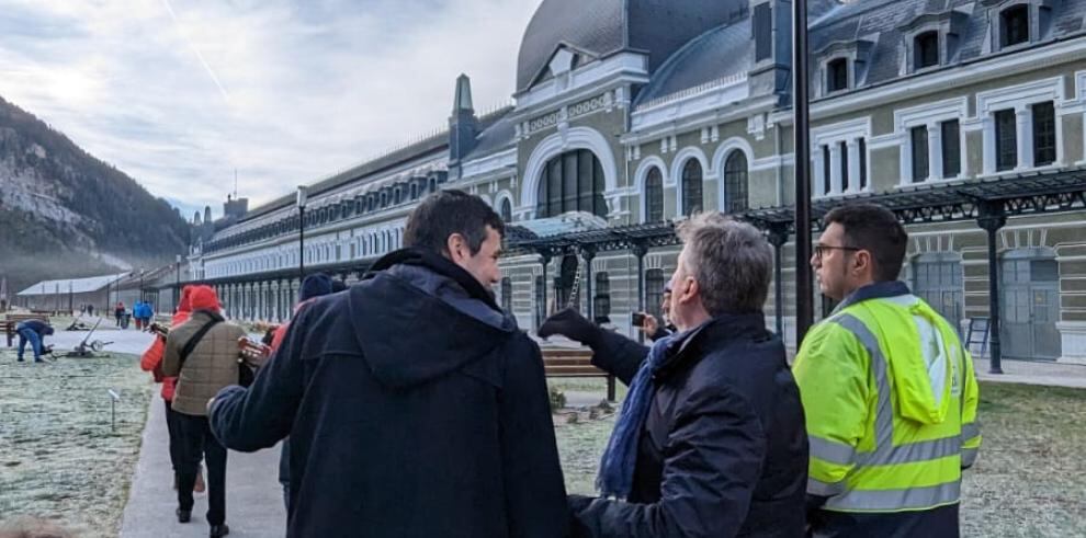 Fernando Sánchez y José Luis Soro en la inauguración de la explanada